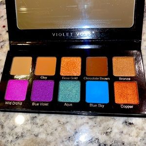 Essenials 2 eyeshadow palette (10 pan eyeshadows)